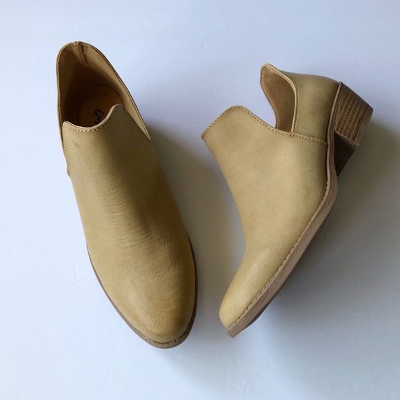 ❤️ Tan open side ankle bootie - Picture 6 of 8