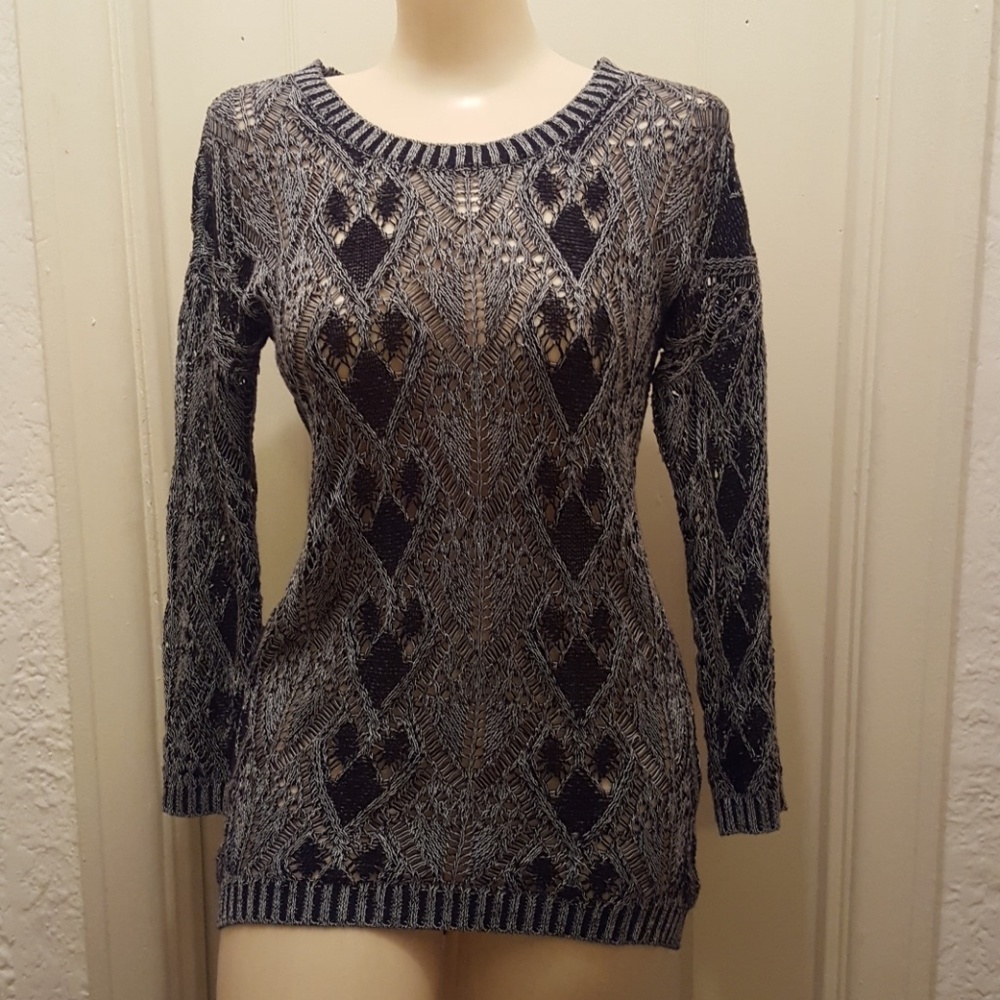 Sweater - Picture 2 of 4