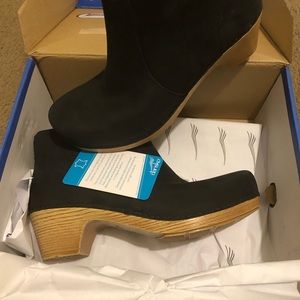 Maria Milled Nubuck Dansko