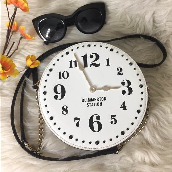 kate spade Handbags - 🌸OFFERS?🌸Kate Spade All Leather Clock Crossbody