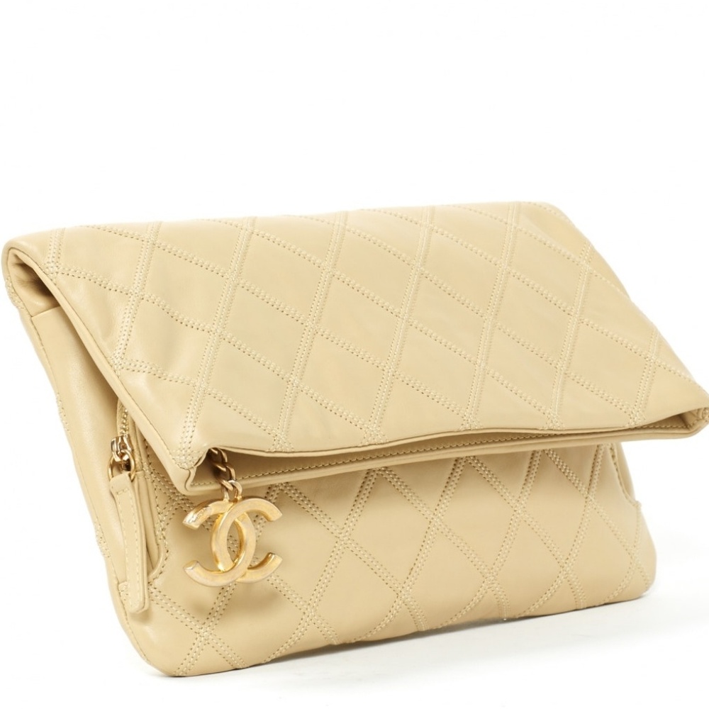 Beige Plain Leather CHANEL Clutch Bag Vintage
