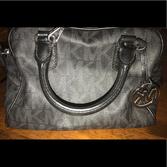 Black and Silver Michael Kors purse - Picture 2 of 7