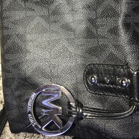 Black and Silver Michael Kors purse - Picture 6 of 7