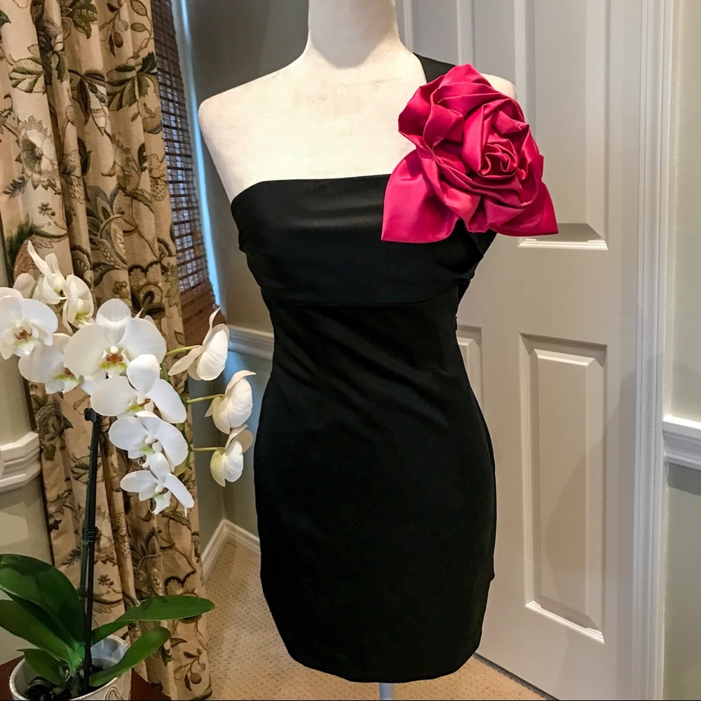 HP🌹 Betsey Johnson Collection VTG Rose One Shoulder Cocktail Dress