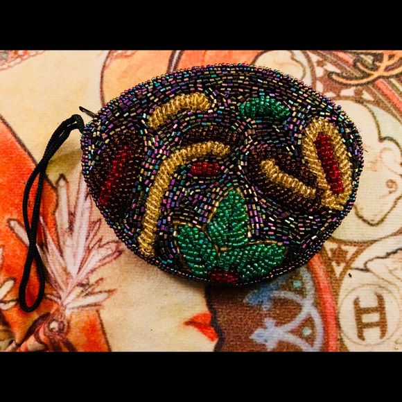 Vintage Beaded Coin Purse - Picture 2 of 3