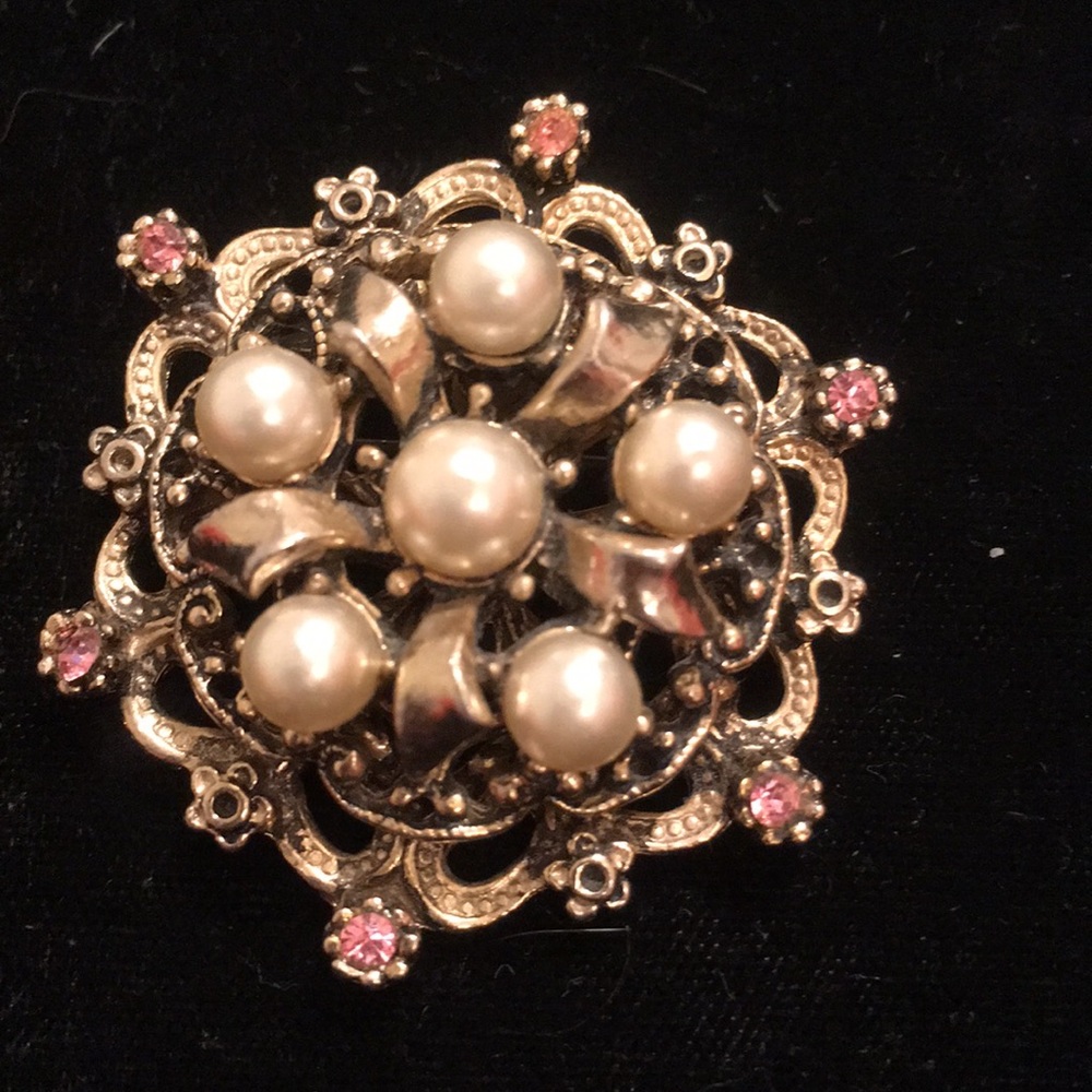 brooch
