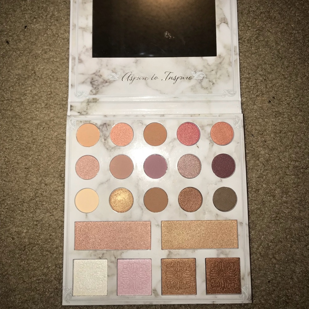 BH Cosmetics Carli Bybel Eyeshadow Palette
