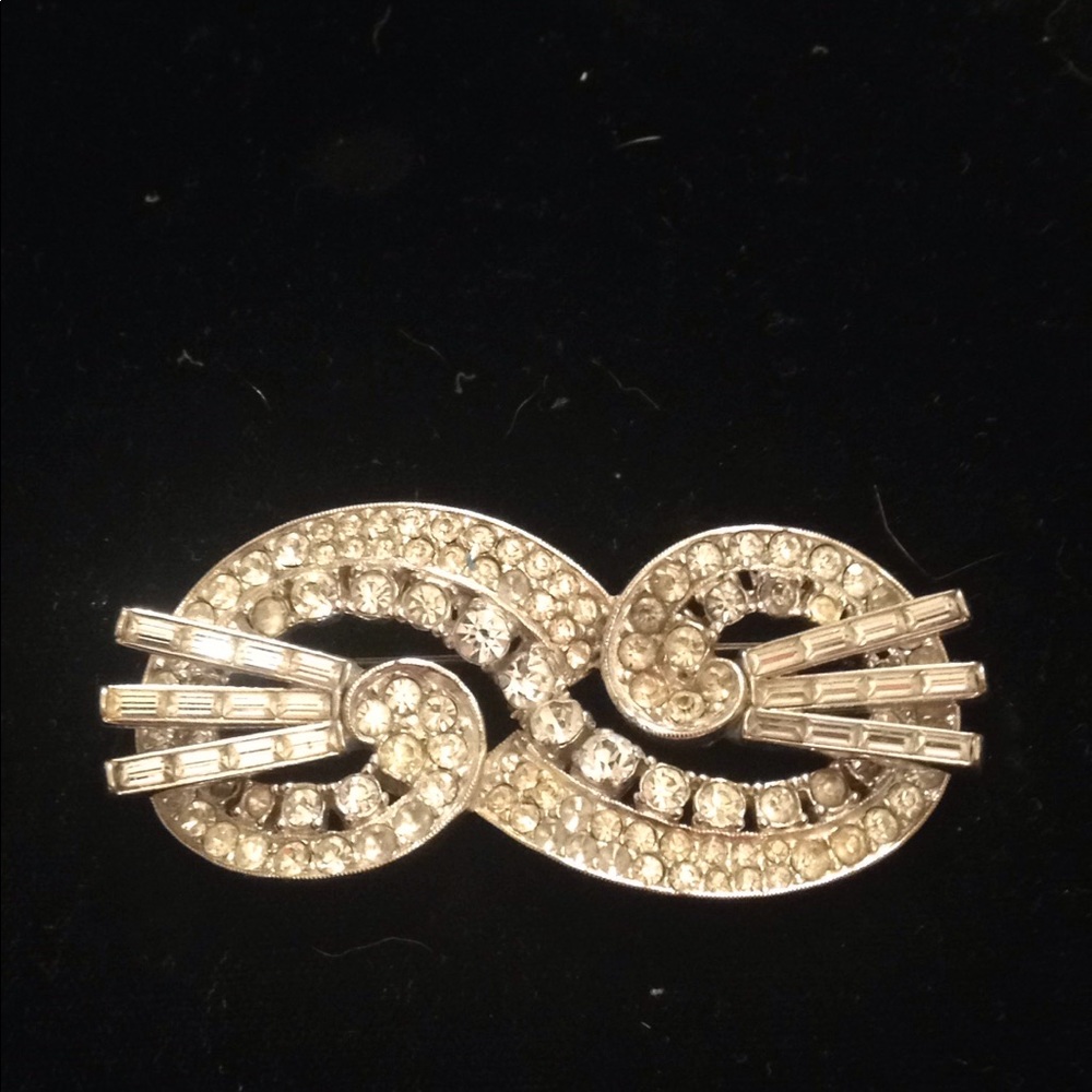 🎉 Brand new listing🎉 brooch