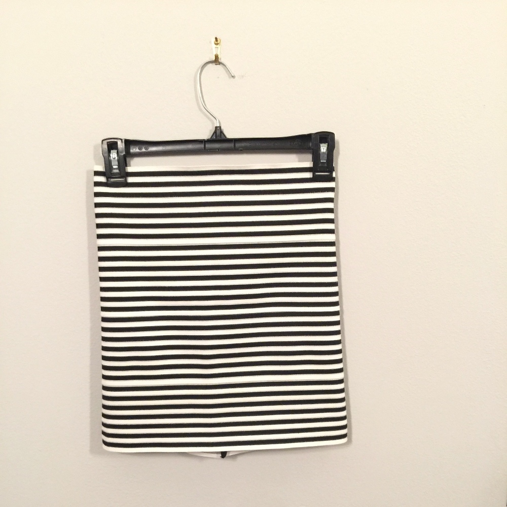 Bodycon striped mini skirt - Picture 3 of 7