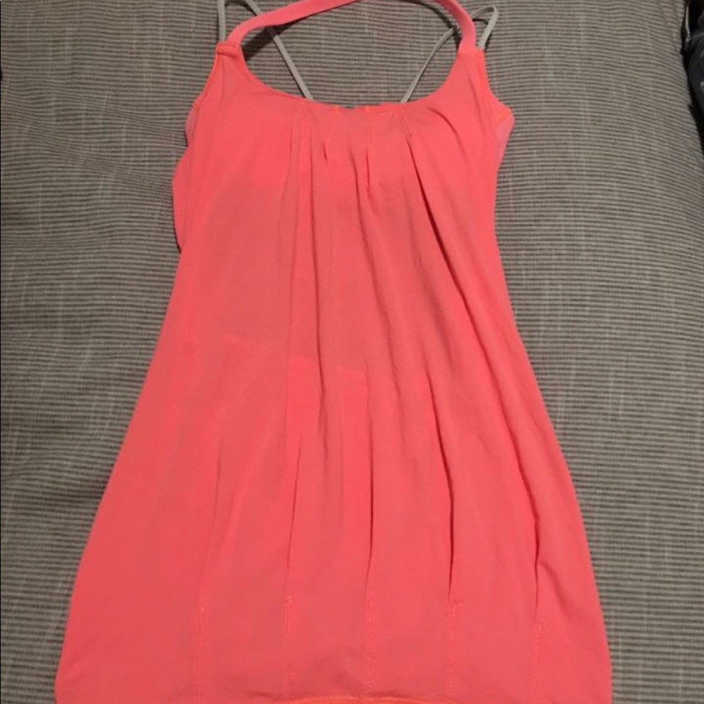Lululemon tank