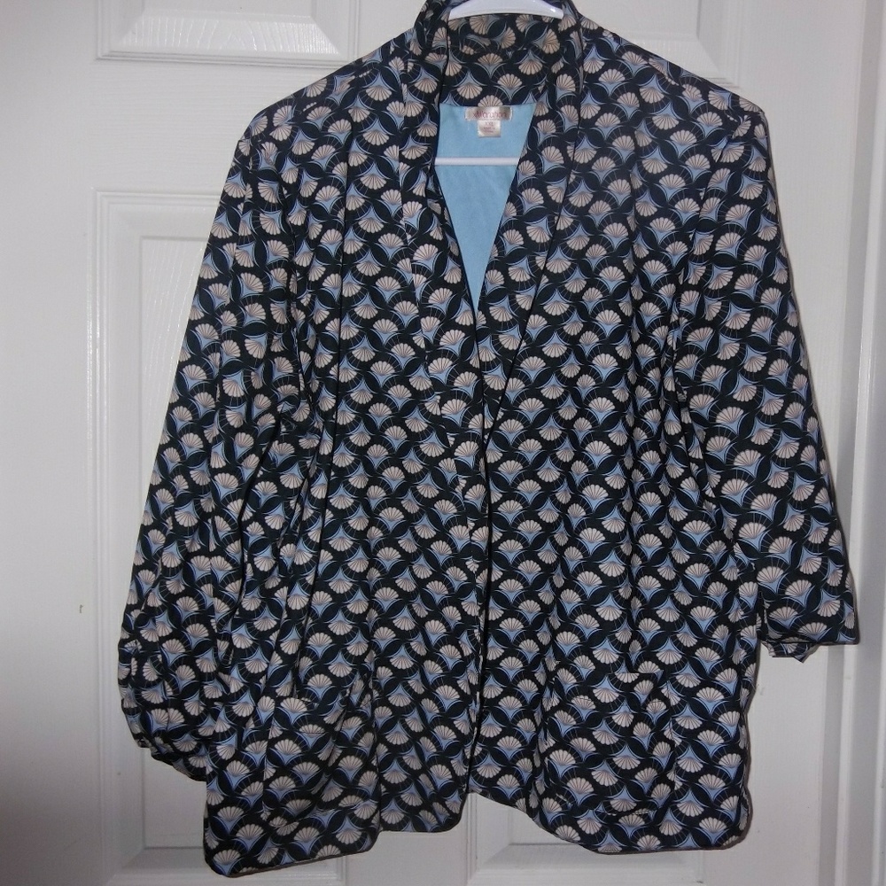 Light navy and cream blazer with fans.  XL