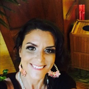 Meet your Posher, Renee