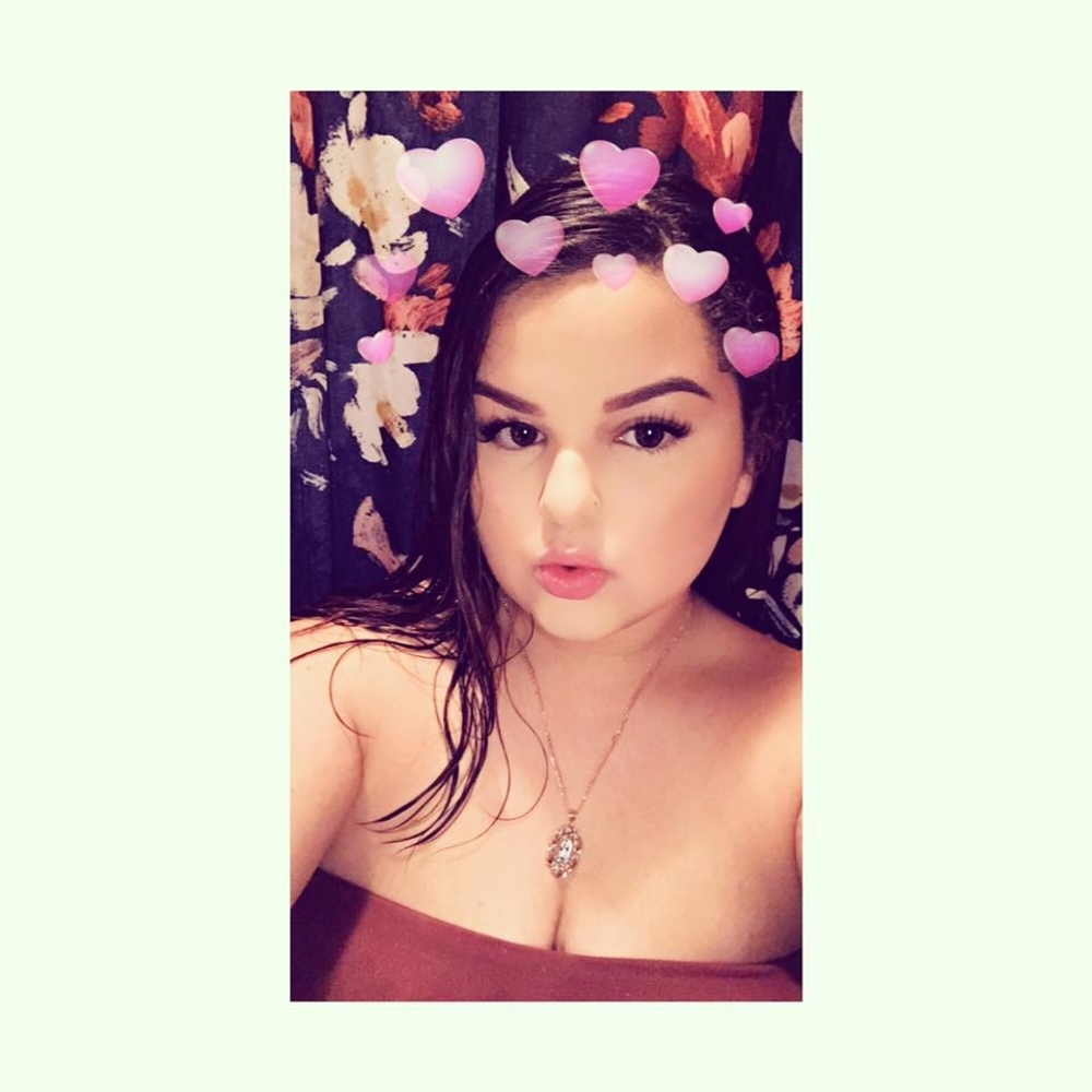 Meet your Posher, Alexis