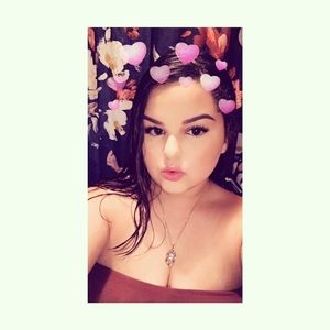 Meet your Posher, Alexis