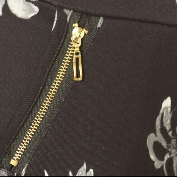 SALE SALE SALE - Picture 3 of 4