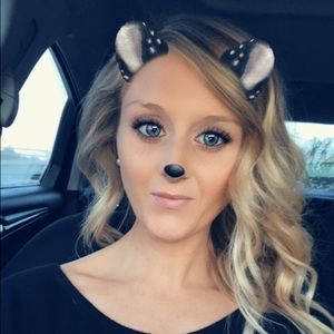 Meet your Posher, Courtney