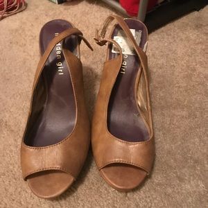 Tan never worn heels