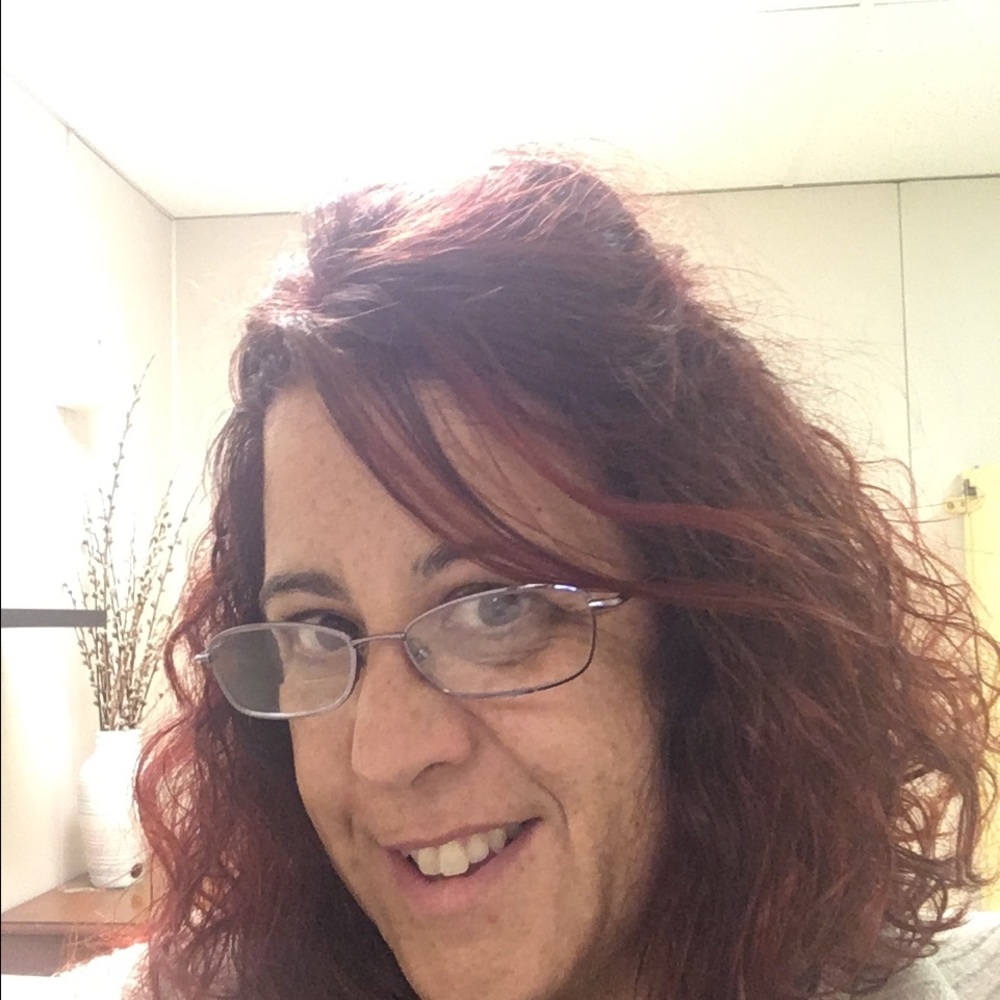 Meet your Posher, Andrea