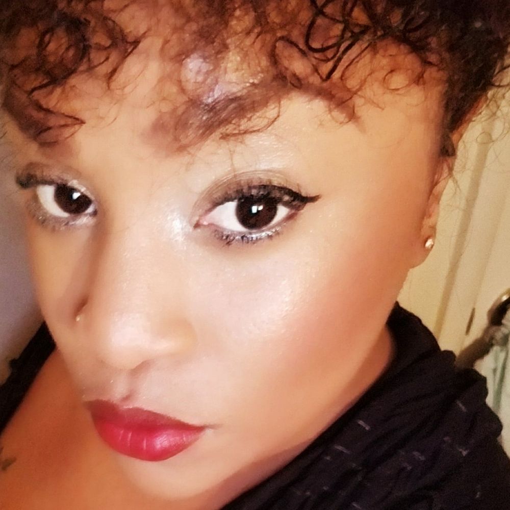 Meet your Posher, Lana