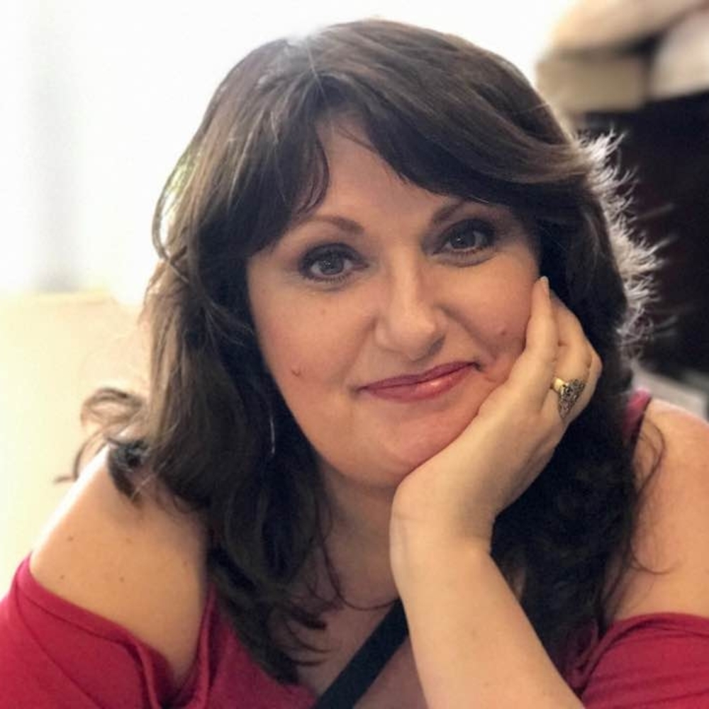 Meet your Posher, Julie