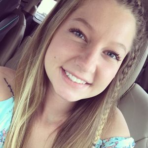 Meet your Posher, Katelyn