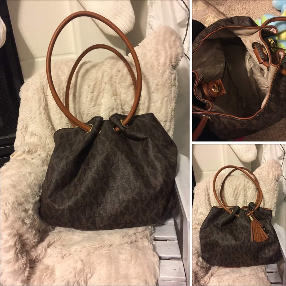 Authentic Michael Kors purse.