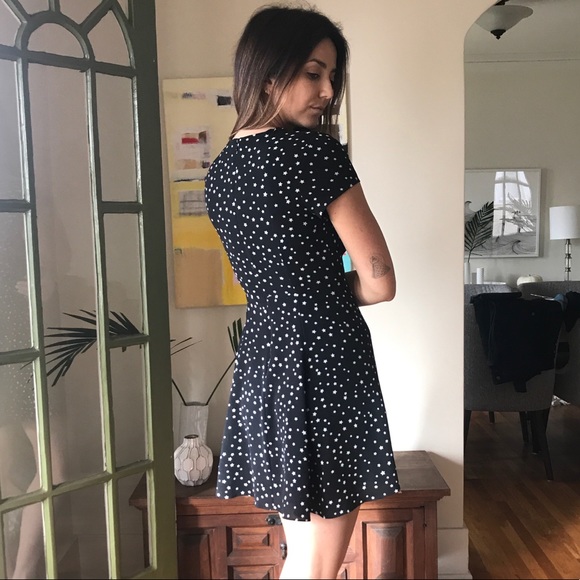 Super Cute dress FLASH SALE - Picture 3 of 6