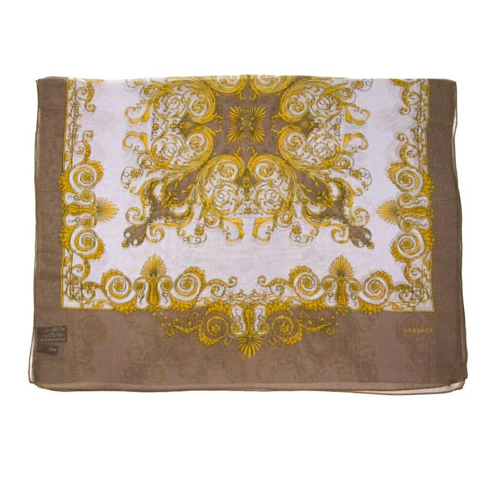 😍😍VERSACE SILK BAROCCO PRINT SCARF STOLE NWT