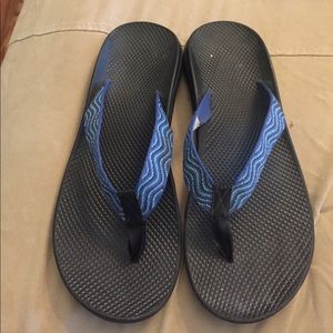 Men’s Chaco flip flops