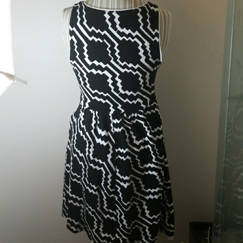 Anthropologie.postage stamp dress - Picture 4 of 7