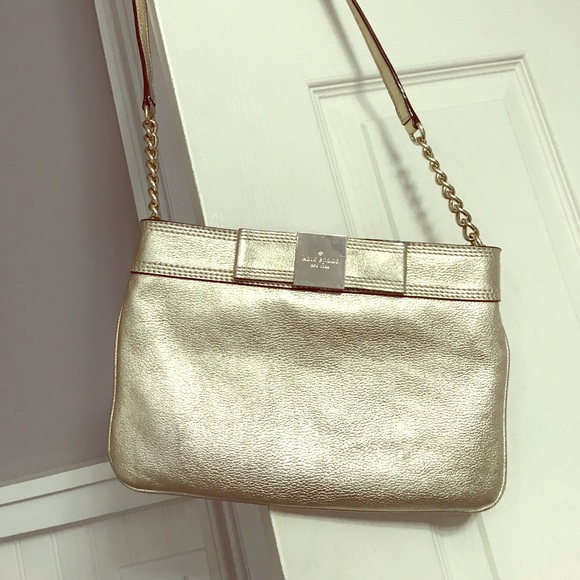 kate spade ♠️ NEW YORK cross body gold bag - Picture 1 of 5