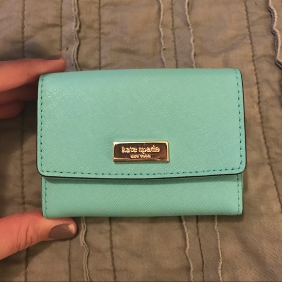 kate spade Handbags - Kate Spade Large Holly Card Holder