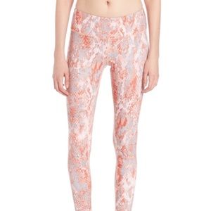 Alo Yoga pink gray print leggings S