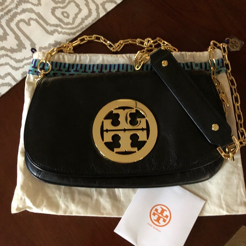 Tory Burch Logo Clutch