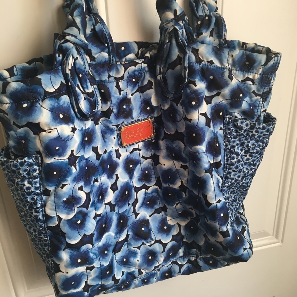 Quilted tote
