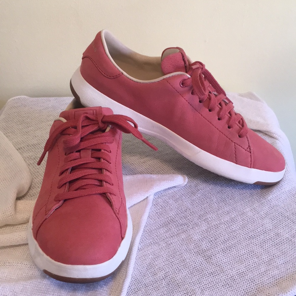 ✨🌸Limited edition Cole Haans  in unique color🌸✨
