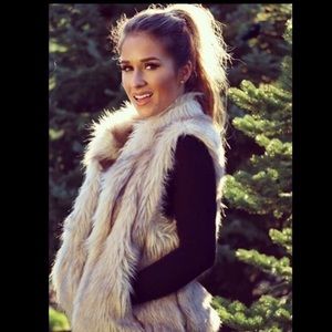 Kittenish fur vest