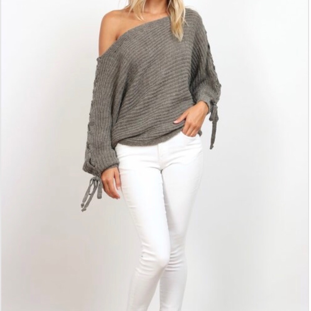 🛍SALE🛍 Lace Up Off Shoulder Detail Sweater - Picture 4 of 5