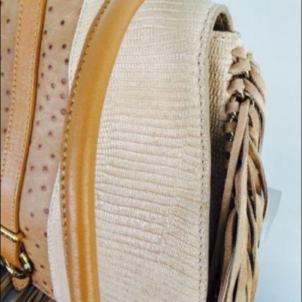 Henri Bendel
Fringe shoulder bag - Picture 6 of 8