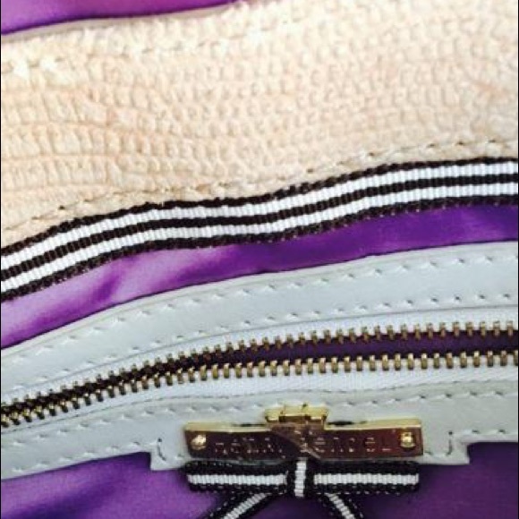 Henri Bendel
Fringe shoulder bag - Picture 5 of 8