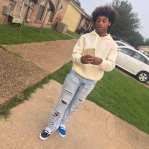 Meet your Posher, Derrick