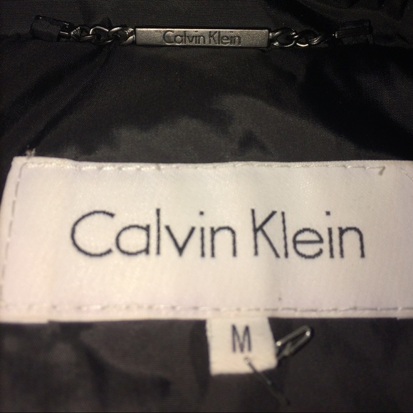 Calvin Klein bubble. Jacket button up never worn - Picture 2 of 5