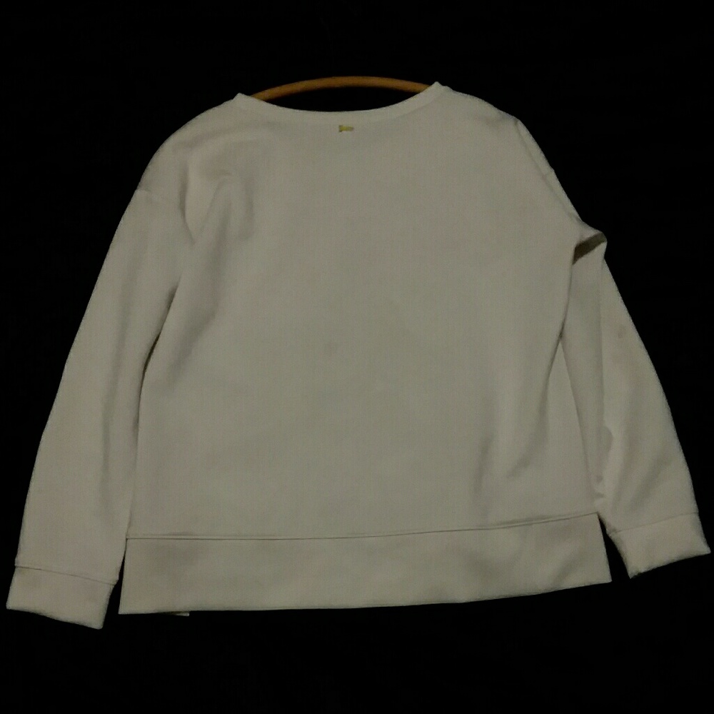 Ladies Clothes - Picture 2 of 4