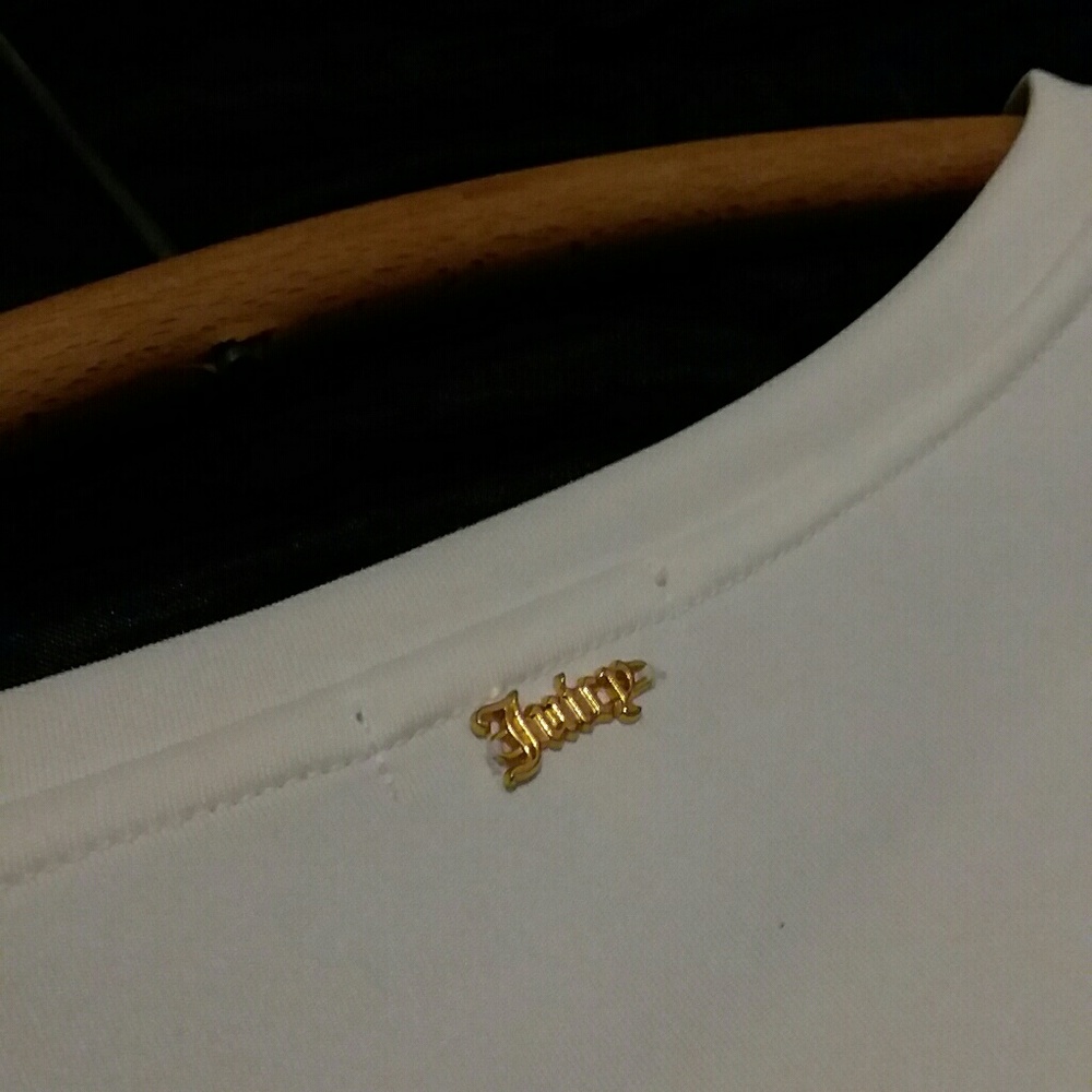 Ladies Clothes - Picture 3 of 4