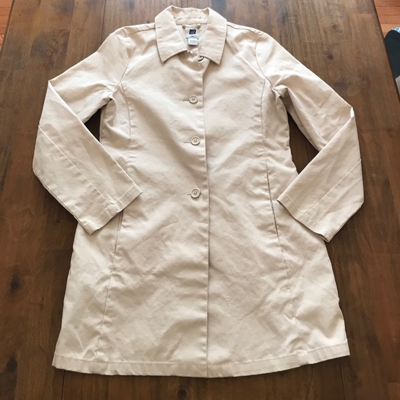 GAP Jackets & Blazers - NWOT GAP TRENCH RAINCOAT
