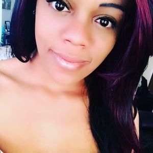 Meet your Posher, Candice