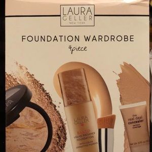 Laura Geller 4pc Wardrobe (Golden Medium)