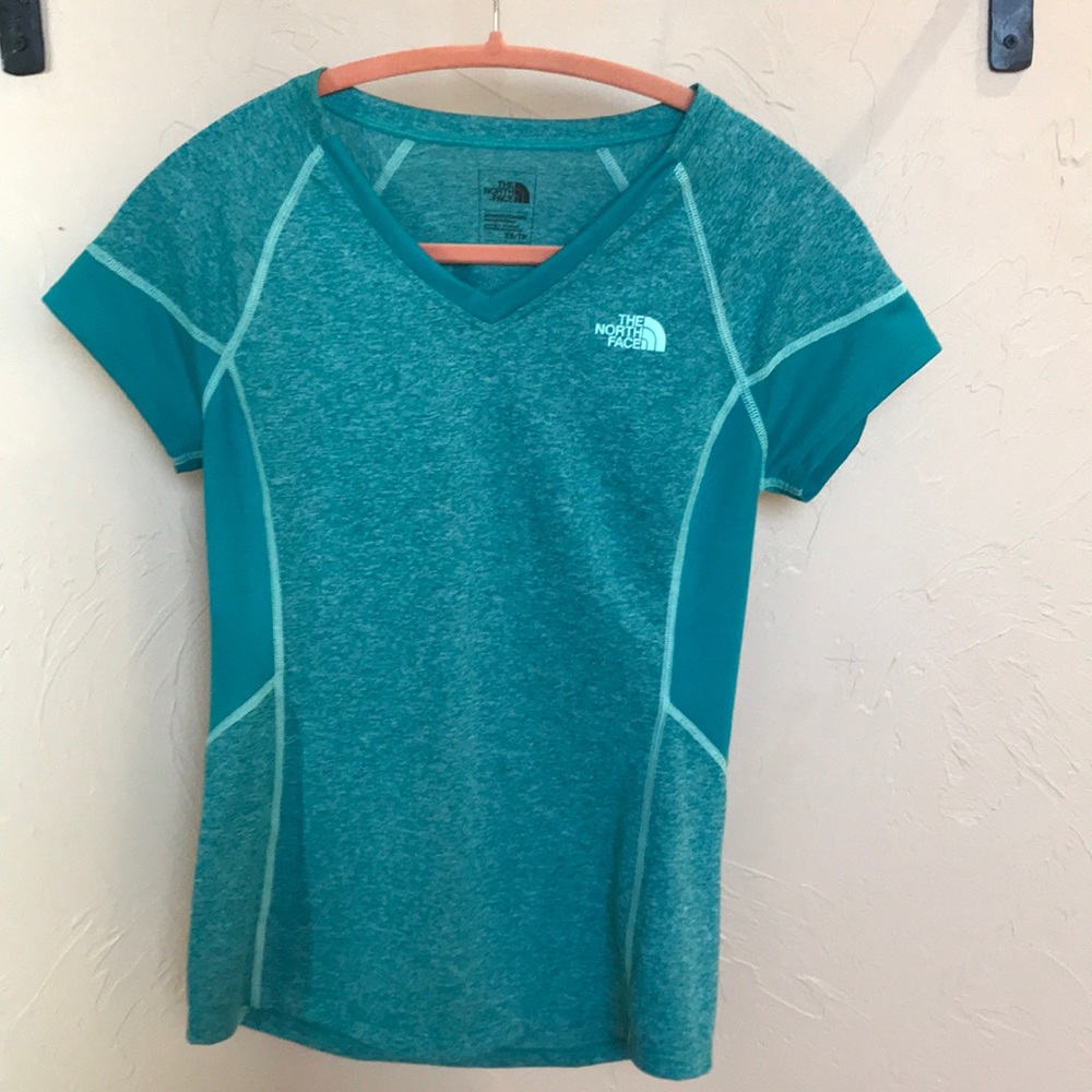 Womens Northface athletic shirt size XS