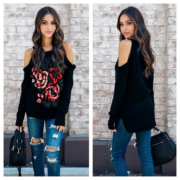 SALE! Last! Sm. Cold shoulder rose floral sweater - Picture 2 of 3