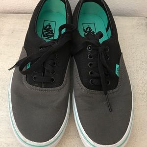 Vans-nearly new!!